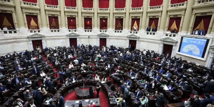 El Gobierno apuesta a que la oposición no logrará el quórum para interpelar a Adorni en Diputados