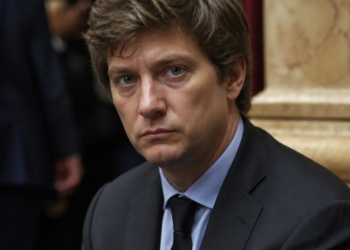 La Cámara Federal confirma el sobreseimiento de Santiago Caputo en la causa por amenazas de Facundo Manes