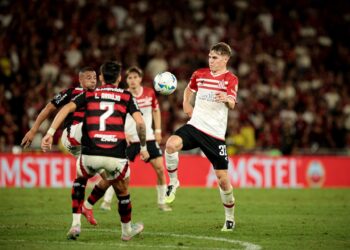 Estudiantes de La Plata se enfrenta a Flamengo en un crucial partido de la Copa Libertadores