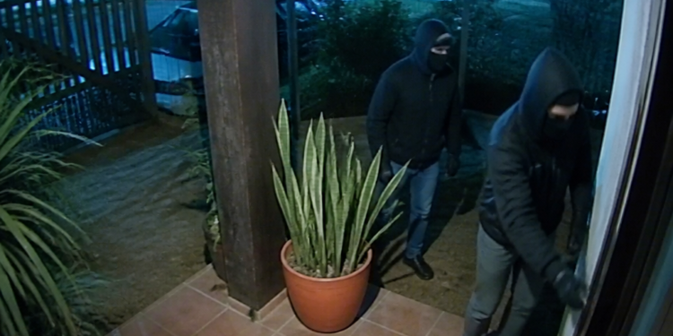 Tenso intento de asalto en Santa Clara del Mar: una pareja enfrenta una situación aterradora