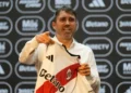 Eduardo Coudet enfrenta la presión de los hinchas de River: decisiones cuestionadas y la ausencia de la medalla de subcampeón
