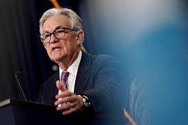 La IA se metió en el debate por las tasas en EEUU: el nuevo titular de la Fed cree que ayudará a contener la inflación