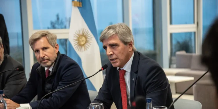 Caputo y Frigerio promueven un nuevo acuerdo fiscal entre la Nación y las provincias