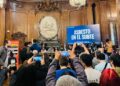 Paro en la línea C del subte provoca aglomeraciones en las paradas de colectivos