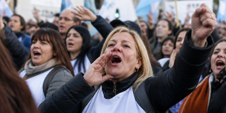 El sindicato docente de la CGT declara estado de alerta y movilización