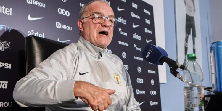 Marcelo Bielsa reflexiona sobre el empate de Uruguay: “Empatamos dos partidos que eran ganables”