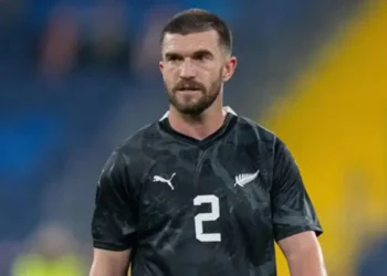 El desempeño de Tim Payne en la derrota de Nueva Zelanda: error en el primer gol, un reclamo de penal y una intervención clave