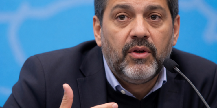 Carlos Bianco respondió a las críticas de Máximo Kirchner: “Hay sectores del peronismo más enfocados en criticar a compañeros que a Milei”