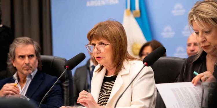 Bullrich busca reestructurar el bloque de LLA tras tensiones con el Gobierno