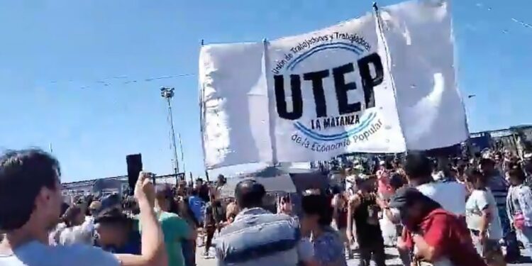 Movimientos sociales organizan movilizaciones y piquetes en respuesta al Gobierno
