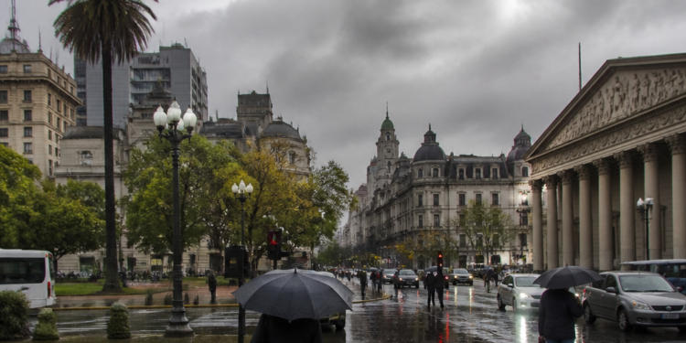 Regreso de las lluvias al AMBA: pronóstico de tormentas y chaparrones para este lunes