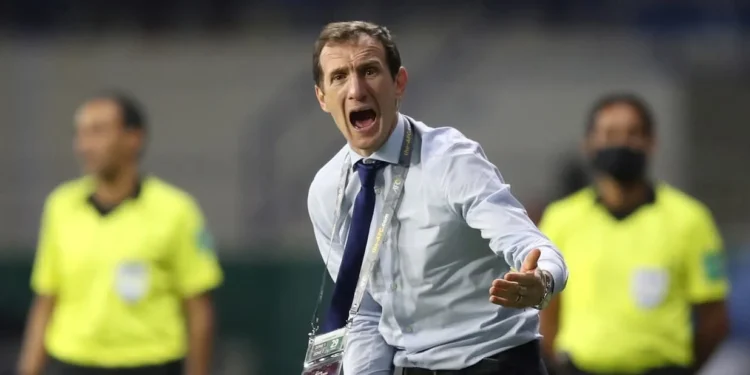 Boca Juniors comienza una nueva etapa con Arruabarrena tras un triunfo y avanza en la Copa Argentina