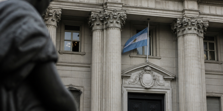 Intervención del Tesoro en el mercado cambiario: venta de más de US$140 millones