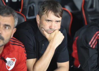 River Plate se enfrenta a Gimnasia en La Plata en busca de redención