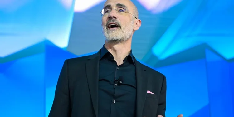 Arthur Brooks, experto de Harvard: “La clave de la felicidad radica en nunca dejar de aprender”