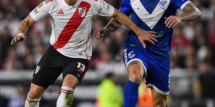 River y Vélez empatan 2 a 2 en el Monumental en el duelo del torneo Clausura