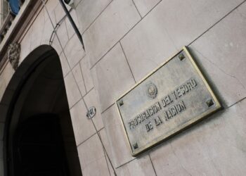 El proyecto de reforma del BCRA suprime financiación al Tesoro, pero mantiene capacidad de intervención en el mercado