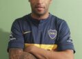 Un campeón de Boca Juniors debutó como cantante mientras sigue jugando al fútbol