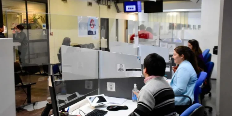 El Gobierno implementa nuevas escalas para adicionales y viáticos de estatales