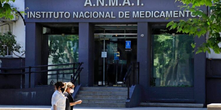 ANMAT prohíbe la venta de productos de una marca de limpieza
