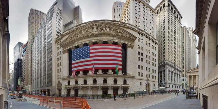 La influencia de un foro en Wall Street: el caso de GameStop y los fondos de cobertura