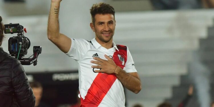 Leo Ponzio asume como entrenador de River: su estilo y las influencias en su trayectoria