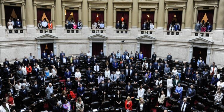 La oposición se acerca en Diputados, aunque todavía no logra formar un frente común