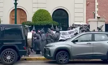 La protesta contra Peter Thiel y el debate por su influencia política en la Argentina