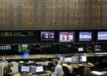 El riesgo país se aleja de los 400 puntos y Argentina mantiene una posición desfavorable en la región