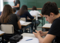 Celulares e IA en el aula: ¿realmente se soluciona prohibiendo?