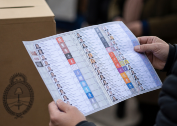 189 dirigentes piden que 15 provincias adopten la Boleta Única de Papel antes de 2027