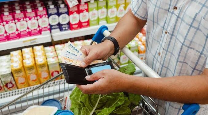 Referentes económicos estimaron una inflación de 1,4% para agosto y defendieron el rumbo del Gobierno