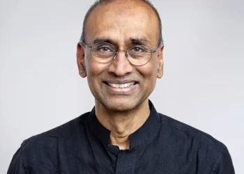 Venki Ramakrishnan, Premio Nobel de Química: “A los 108 años, solo hay un 50% de posibilidades de vivir un año más”
