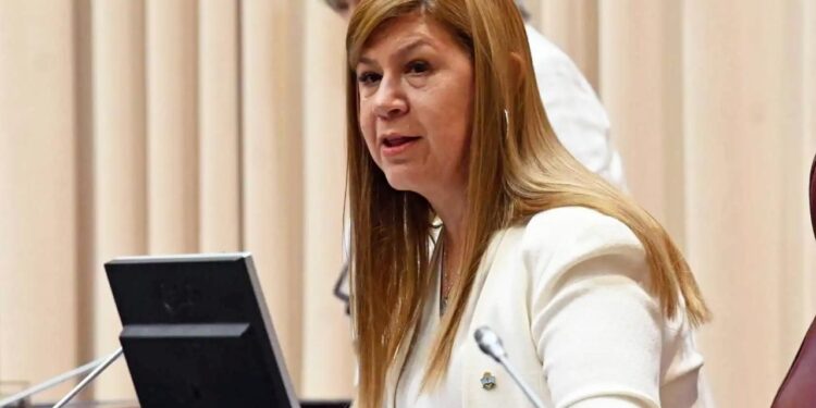 Condenaron a Gloria Ruiz a pagar $5 millones por una denuncia contra el titular de CALF