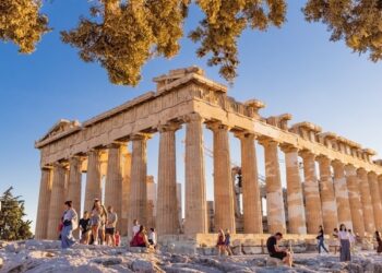 Oportunidad de voluntariado en Santorini: alojamiento y beneficios a cambio de trabajo