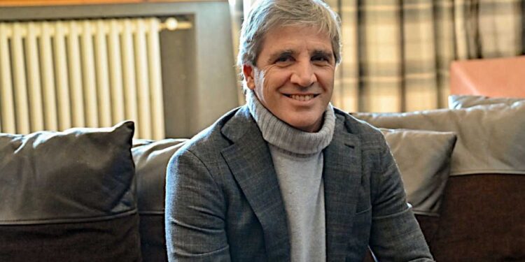 Luis Caputo declaró ahorros por más de $19.500 millones y el 95% estaba depositado en el exterior