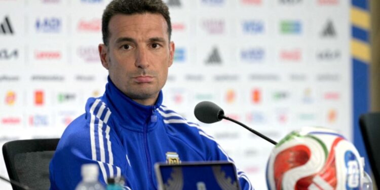 Lionel Scaloni ofrecerá una conferencia de prensa mientras se define su futuro en la selección argentina