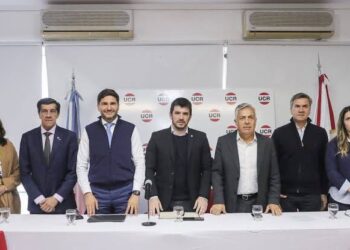 Los gobernadores de la UCR respaldan la suspensión de las PASO, aunque surgen diferencias sobre una posible alianza con Milei