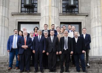 Rectores trasladan su reunión a Plaza de Mayo para reclamar el financiamiento universitario
