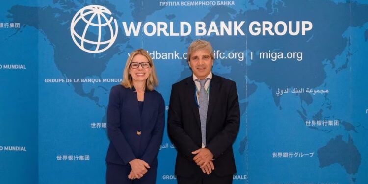 Caputo negoció con el Banco Mundial más financiamiento para la Argentina y proyectos por US$ 10.000 millones