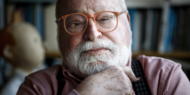 Fernando Savater, filósofo de 79 años: ‘El secreto de la felicidad es tener gustos sencillos y una mente compleja’