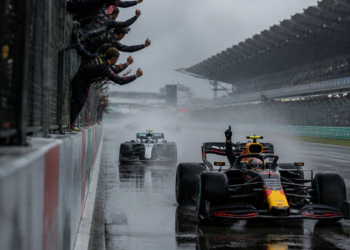 Max Verstappen triunfa en medio del caos en Sepang y Antonelli se acerca al título en la F1