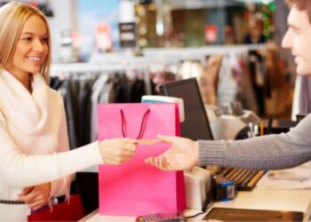 Empleados de comercio: acordaron un aumento del 5,7% y un bono de $50.000 para el último trimestre de 2026