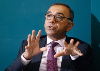 Vivek Badrinath: “No existe un número mágico de operadores, pero la escala importa mucho”