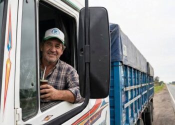 Camioneros: homologaron el aumento salarial y el básico de los choferes llegará a $1,18 millones en febrero