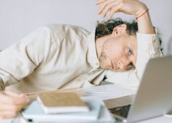 Motivos detrás de la procrastinación y sus implicaciones